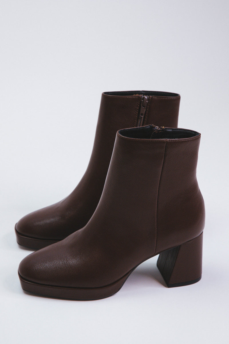 Dodger Platform Round Toe Bootie, Brown | Chinese Laundry