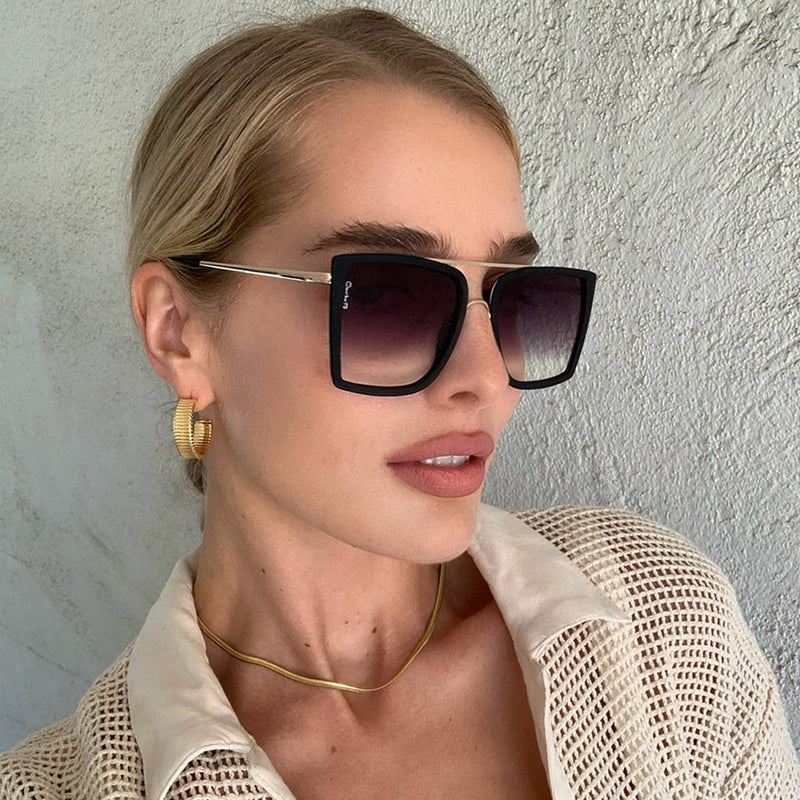 Velda Sunglasses, Black/Goldfade | Otra