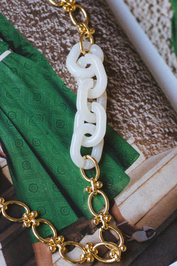 Roxi Resin Link Necklace, Ivory