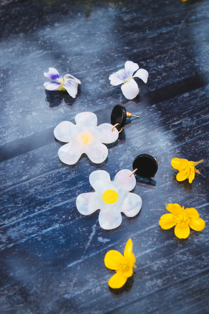 Flower Power Acetate Earrings, Black/White
