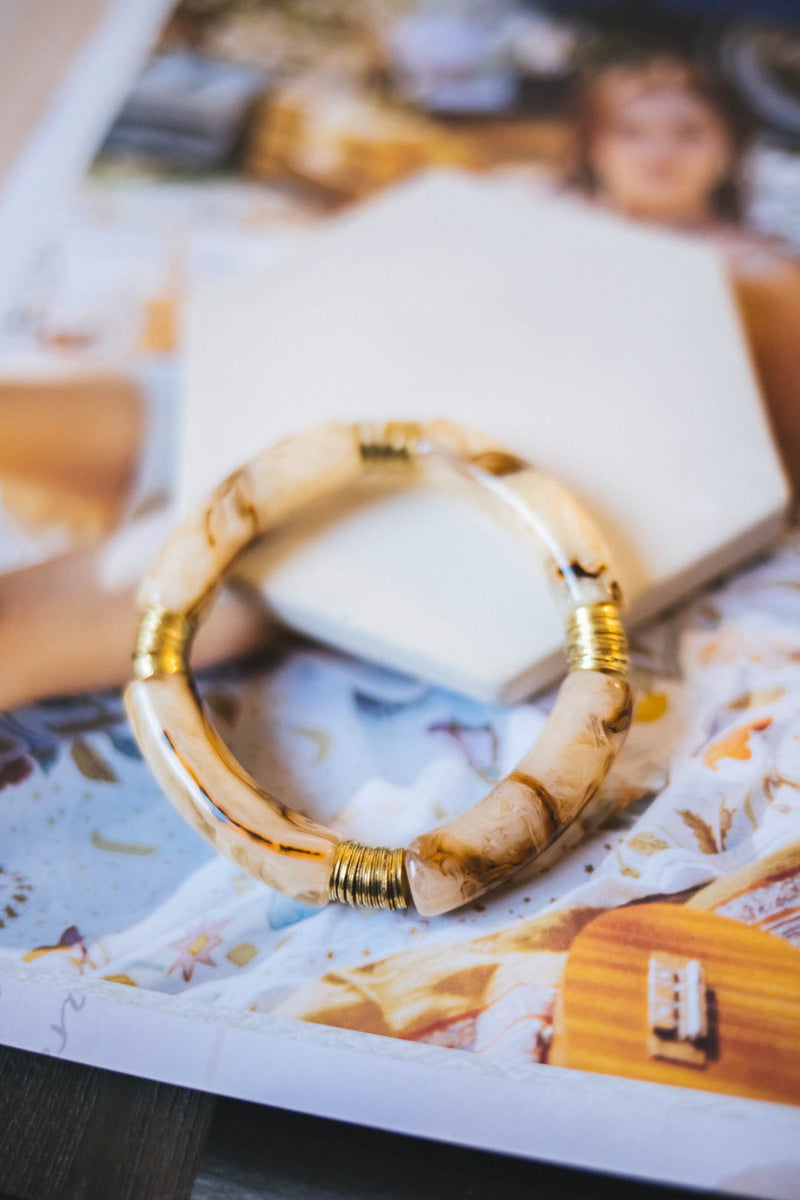 Scarlett Stretchy Resin Bracelet, Ivory Mix