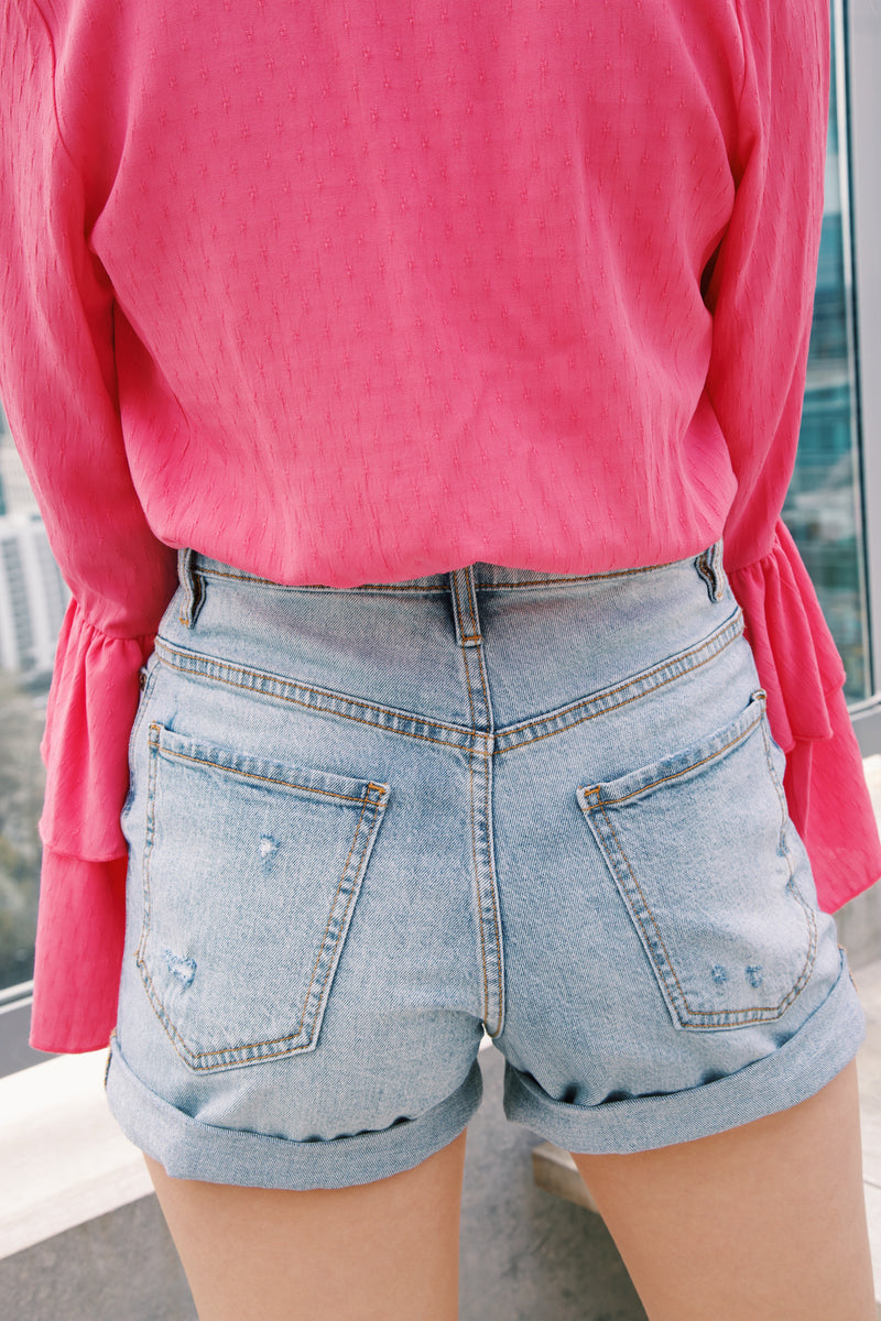 Olivia Ultra High Rise Mom Short, Moonshine Light