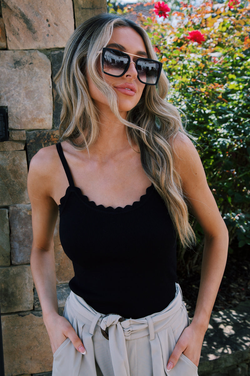 Velda Sunglasses, Black/Goldfade | Otra