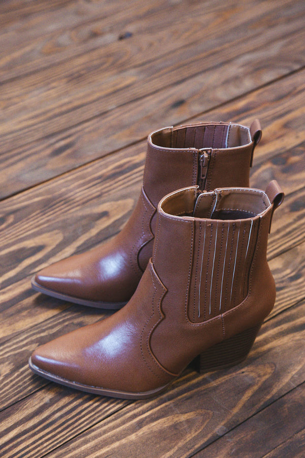 Vaca Pointed Toe Western Bootie, Camel Crinkle