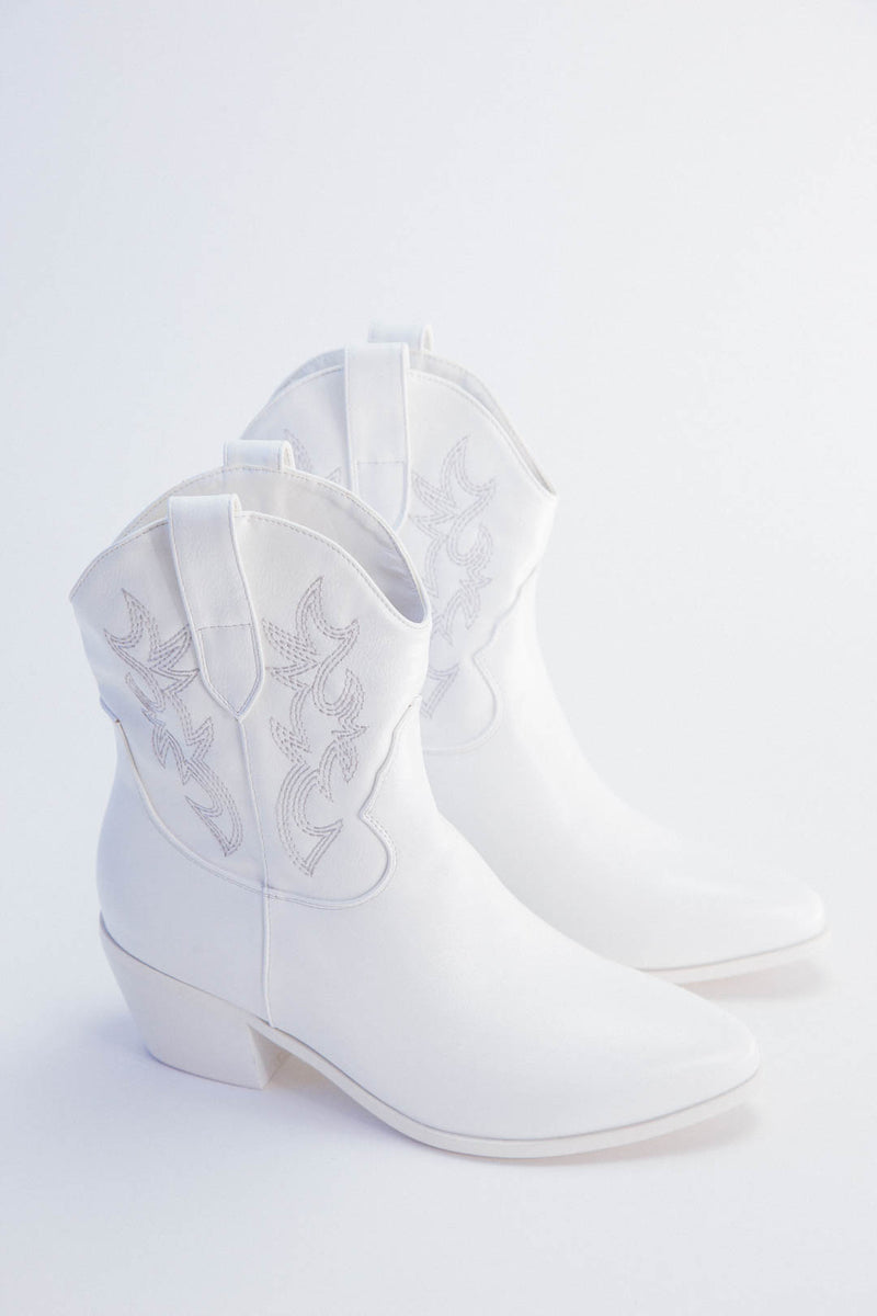 Umeri Western Boot, White Casual | Billini