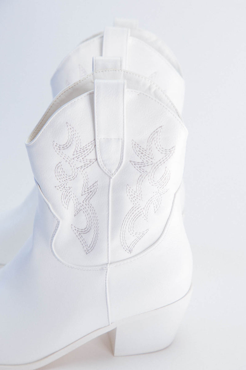 Umeri Western Boot, White Casual | Billini