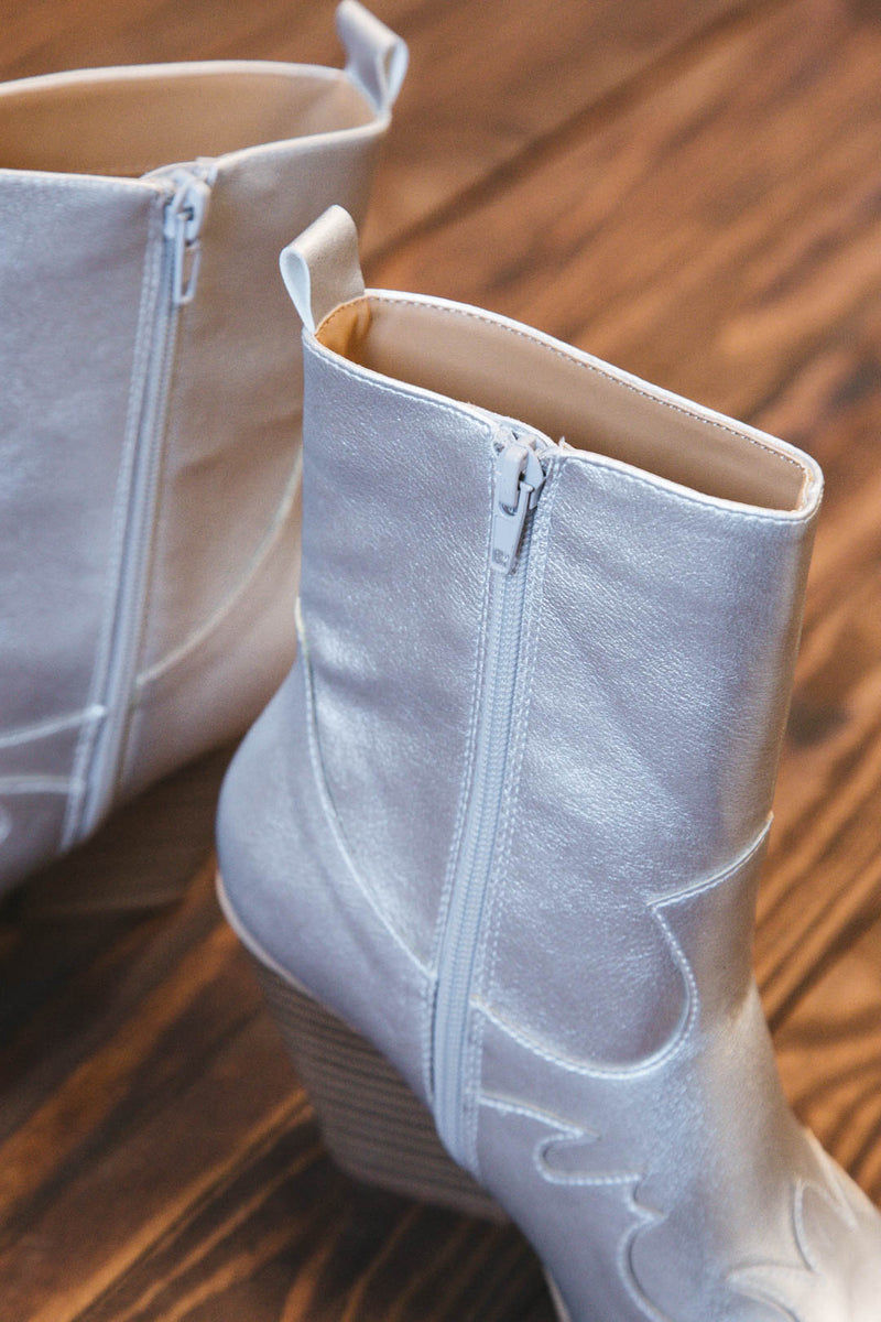 Romi Western Boot, Silver Crinkle
