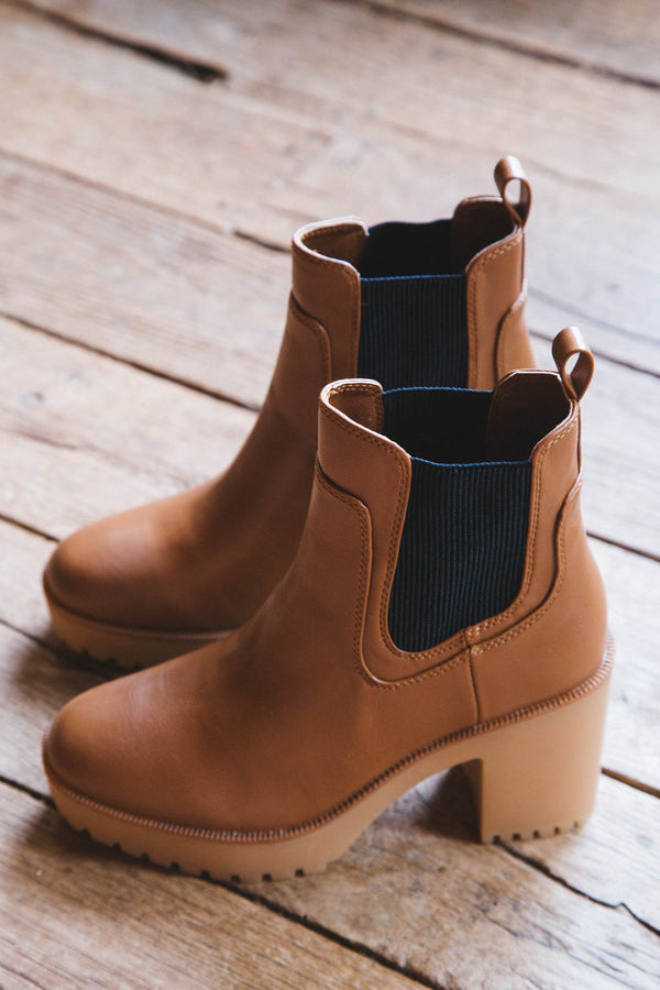 Good Day Platform Chelsea Boot, Camel | Chinese Laundry